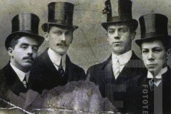 Homens de cartola