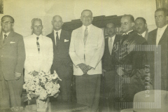 Na faculdade de direito de Curitiba, por ocasião da inauguração da placa alusiva a formatura da turma de 1958