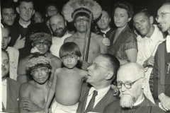 CESAR SALGADO COM GRUPO DE INDIOS