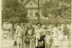 Dona Eva e suas filhas