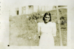 Mulher de vestido branco