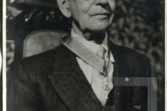 Senhor de terno