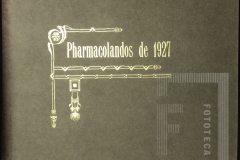Álbum de Formatura-Escola de Fármácia e Odontologia de Pindamonhangaba Farmacolandos de 1927
