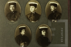 Álbum de Formatura-Escola de Fármácia e Odontologia de Pindamonhangaba Farmacolandos de 1927