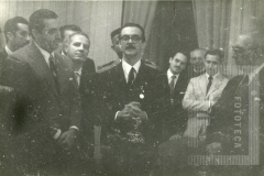 Cesar Salgado e grupo de homens