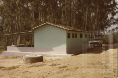 Antes e depois da reforma da Escola do Lago Azul