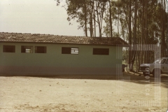 Antes e depois da reforma da Escola do Lago Azul