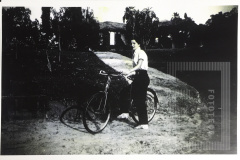 Mulher com bicicleta