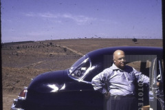 Homem, veículo e paisagem