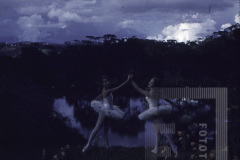 Duas Bailarinas