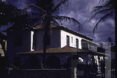 Vista frontal de casa