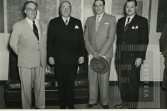 Cesar Salgado e figuras masculinas