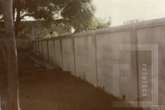 Muro de arrimo do museu