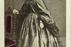 Mulher posando para foto