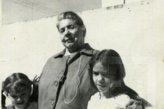 YONE GUAYCURUS E DUAS CRIANÇAS