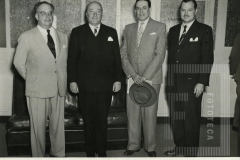 Cesar Salgado e figuras masculinas