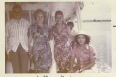 Cesar Salgado com pessoas