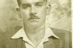 Homem de terno e gravata