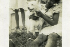 Menina com cão