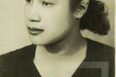Mulher de perfil