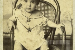 Retrato de menina desconhecida
