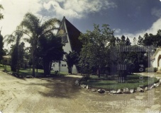Vista externa da Igreja Sagrados Corações
