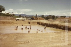 Construção da piscina no João do Pulo